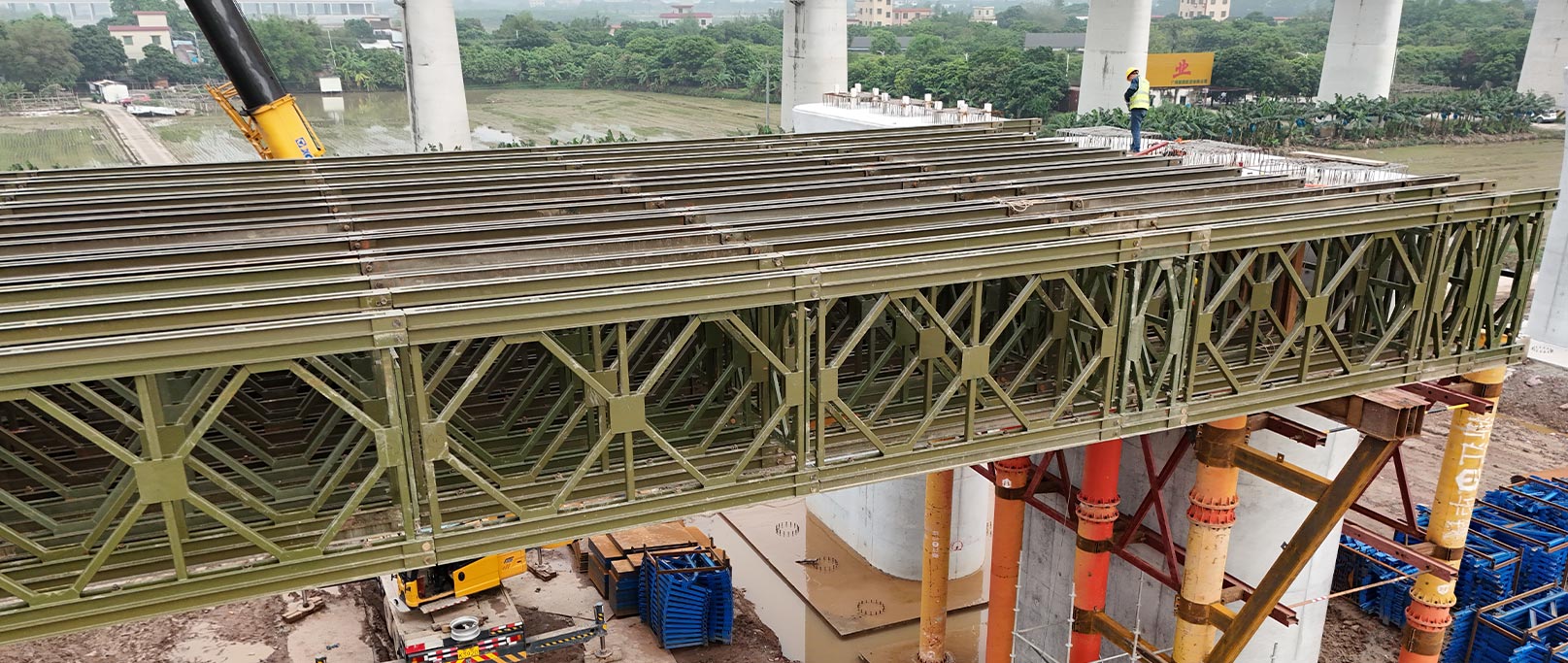 Ponte extragrande da estação Hezhou na ferrovia de alta velocidade Zhuhai–Zhaoqing